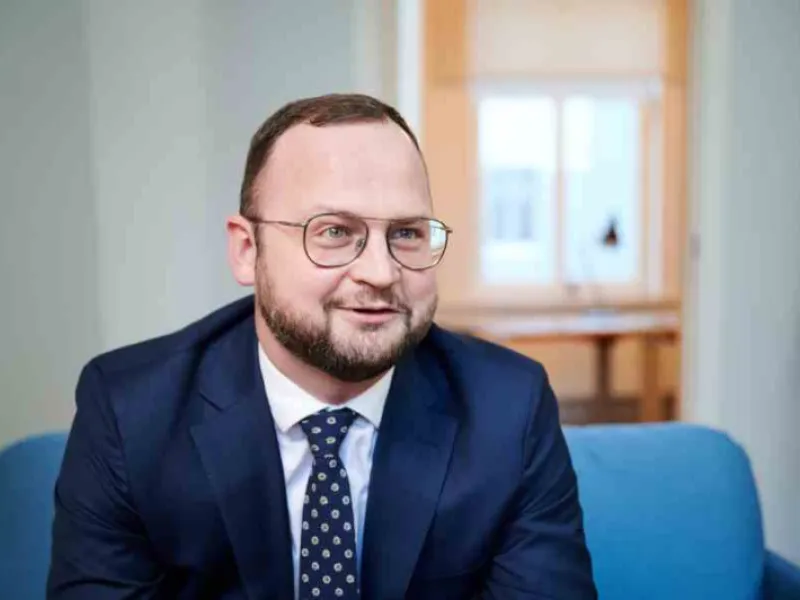 Pasaule griežas arvien ātrāk