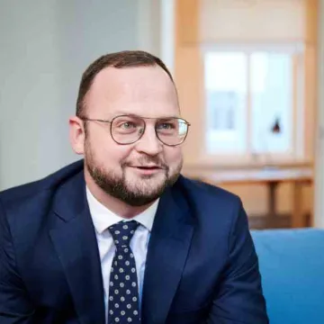 Pasaule griežas arvien ātrāk