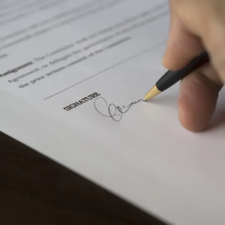 Vai konkurences ierobežojumu var lauzt vienpusēji?