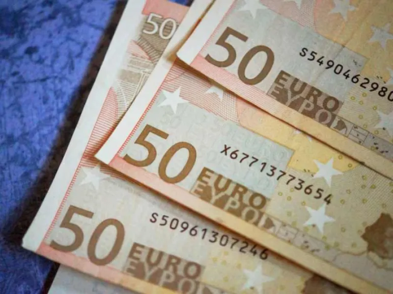 Aicina kredītiestādes samazināt aizdevumu procentu likmes