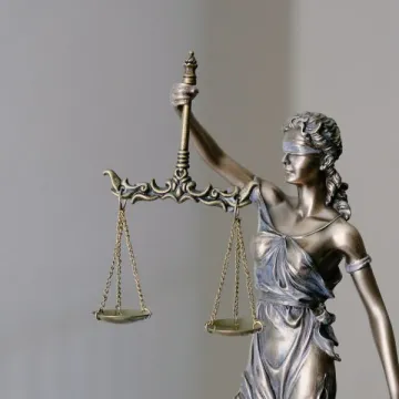  Kriminālatbildība par nepatiesu ziņošanu par patiesā labuma guvējiem