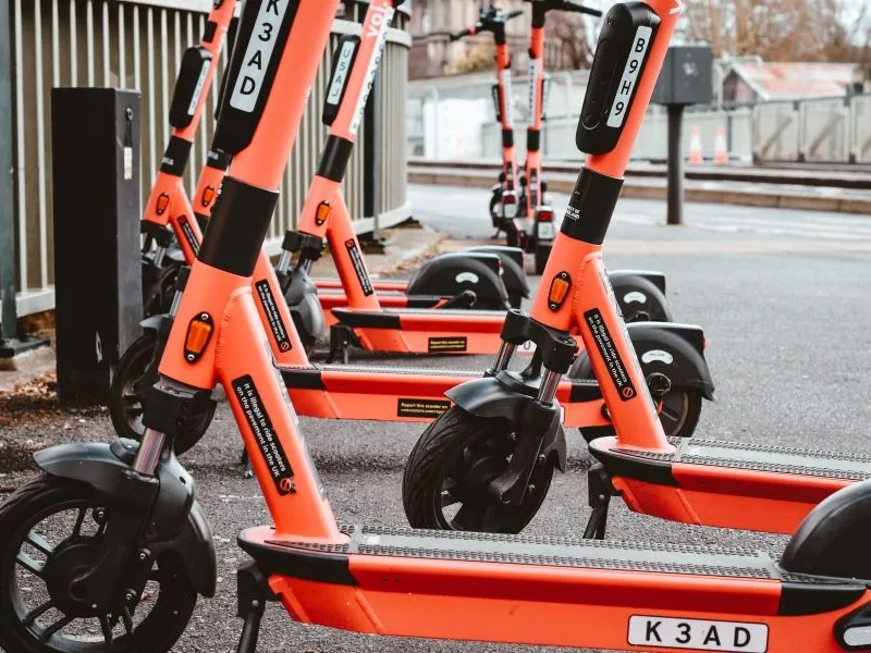 Izmaiņas valsts tehniskās apskates norisē un elektroskrejriteņu regulējumos