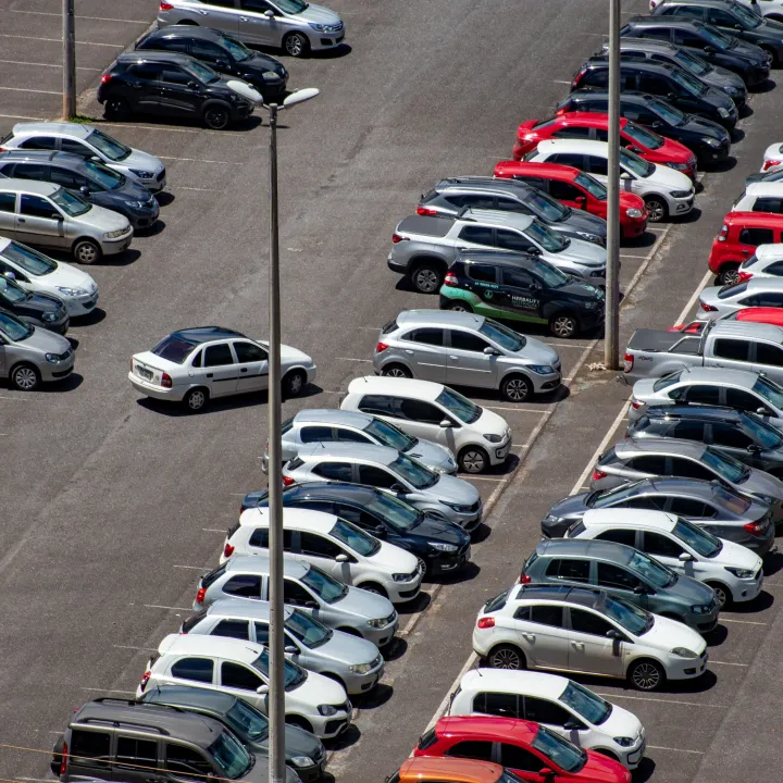 Autotirgus lielu izmaiņu priekšā