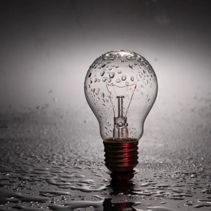 Kā mazināt energocenu lielo triecienu