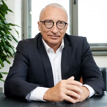 Var iztikt bez koncertiem un pat apģērba, bet ne bez pārtikas