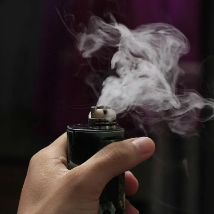 Elektroniskās cigaretes internetveikalā iegādāties  nedrīkst