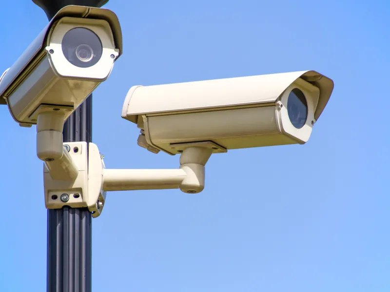 Vai drīkst veikt darbinieku videonovērošanu un glabāt pirkstu nospiedumus?