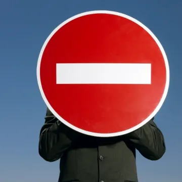 Līgumsaistību neizpilde publiskajos iepirkumos Latvijā un Lietuvā