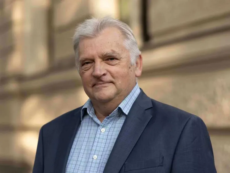 Taupīgie krāj, drosmīgie aizņemas