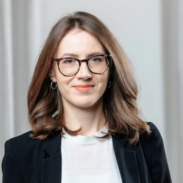 Vai darba devējs drīkst noklausīties darbinieka privātās telefona sarunas? 