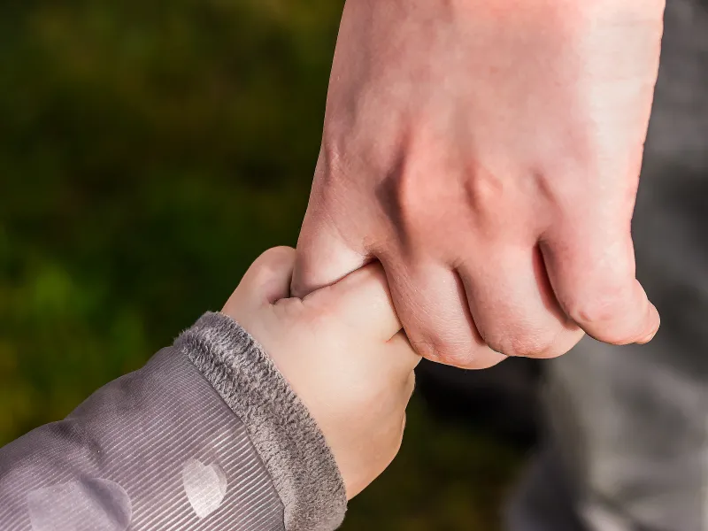 Īpašie noteikumi topošo un esošo vecāku nodarbināšanai