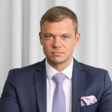 Придется публиковать зарплаты членов правления и совета котируемых на бирже компаний