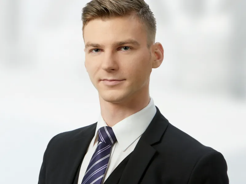 Vai uzņēmumam obligāti jānorāda darba laiks?