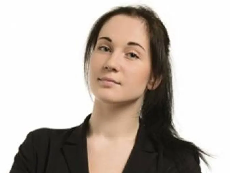Vai jāveic izmaiņas līgumā darbiniekiem, kuriem noteikta minimālā alga?