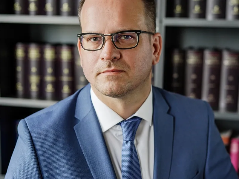 Kurš atbildīgs par traumu kolektīva pasākumā?