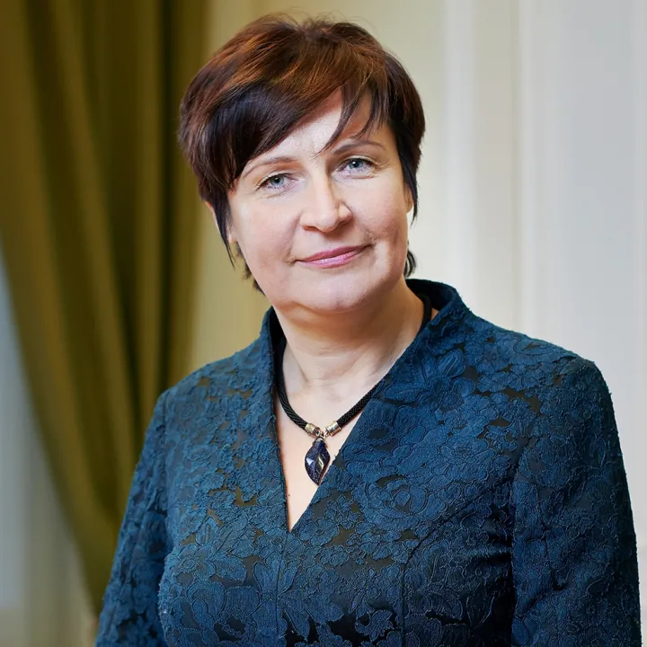 Kā saimnieciskās darbības veicējam maksāt sociālās iemaksas 2022. gadā