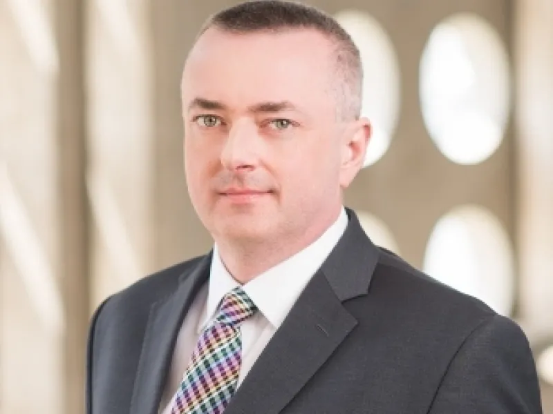 Vai uzņēmumi turpmāk ziedos kūtrāk?